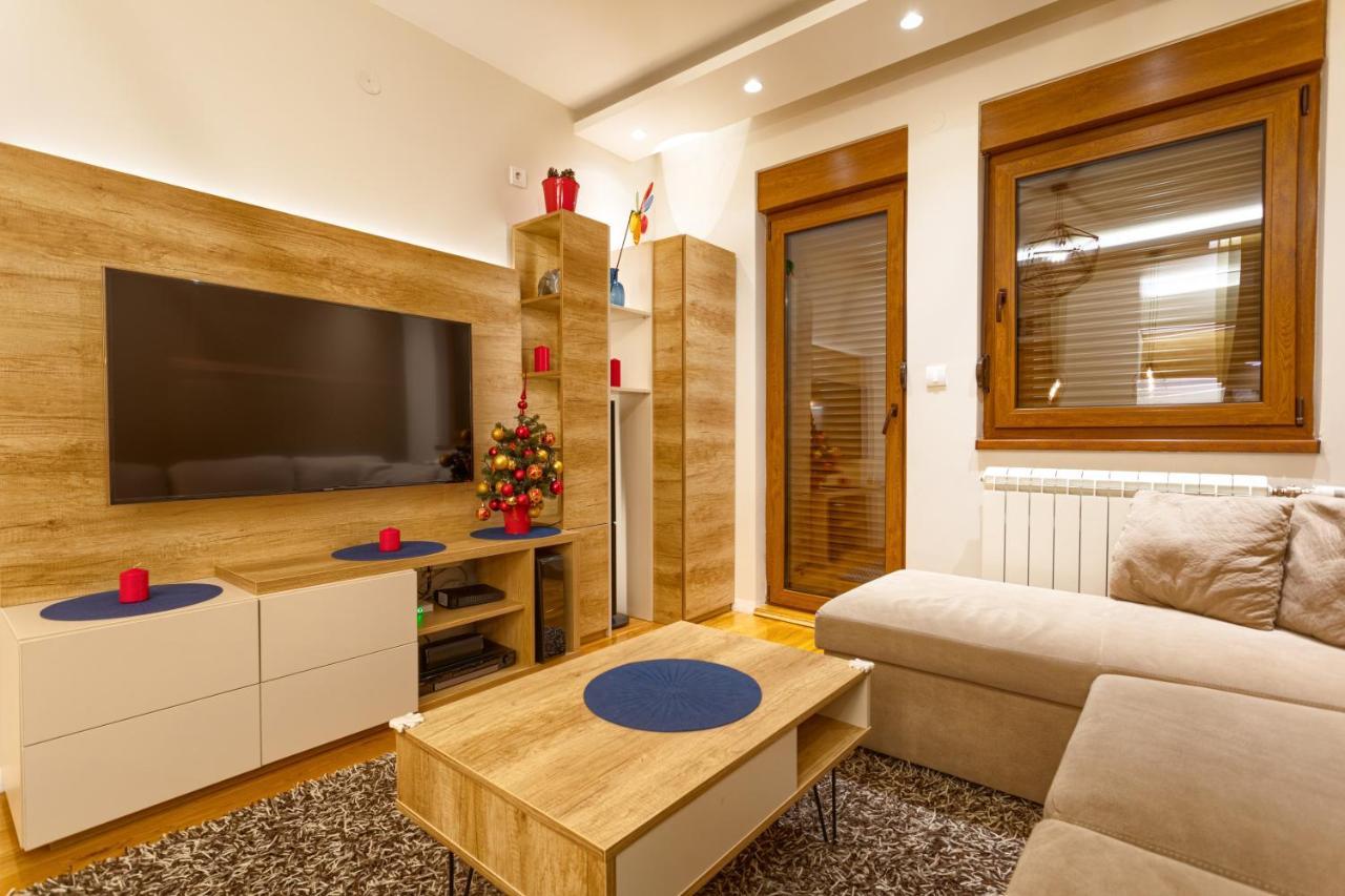 Dejana Apartman